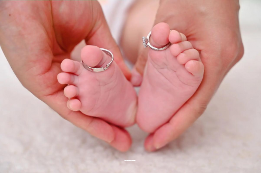 阿拉尔孕妇几个月会腿抽筋